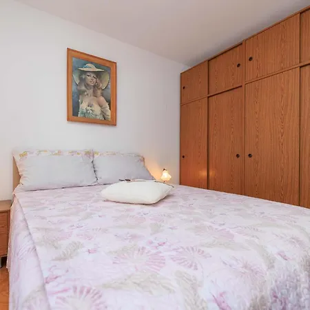 Kata Apartment